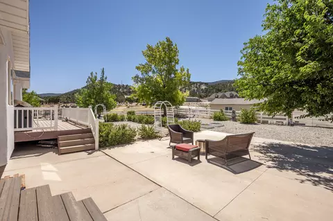 Exterior - 865 W Old Highway 91, Parowan, UT 84761 photo 6 of 16