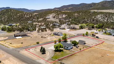 View/Area - 865 W Old Highway 91, Parowan, UT 84761 photo 3 of 11