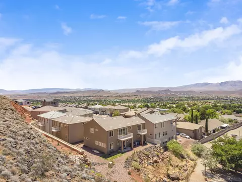 438 N Stone Mountain Dr #16, Saint George, UT 84770