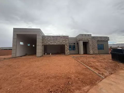 565 W 30 S, Ivins, UT 84738