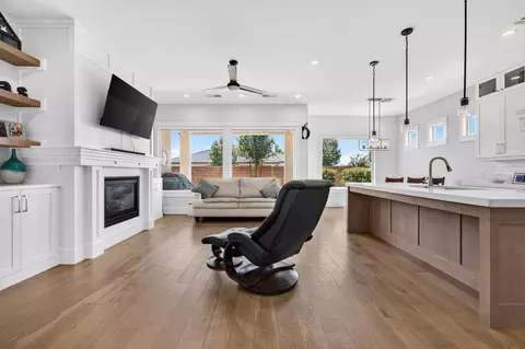 Living - 4044 S 490 E, Washington, UT 84780 photo 1 of 4