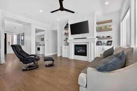 Living - 4044 S 490 E, Washington, UT 84780 photo 3 of 4
