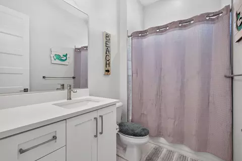 Bath - 4044 S 490 E, Washington, UT 84780 photo 4 of 5