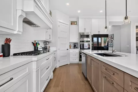 Kitchen - 4044 S 490 E, Washington, UT 84780 photo 4 of 4