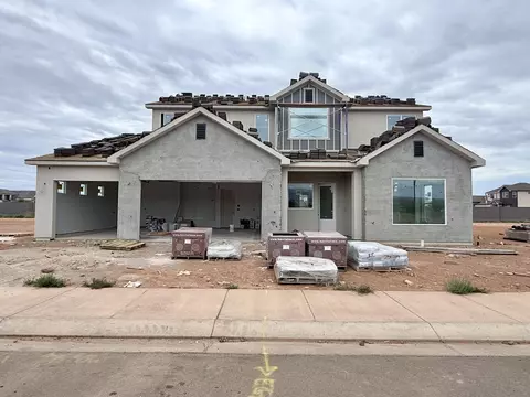 449 W Orilla Dr, Washington, UT 84780