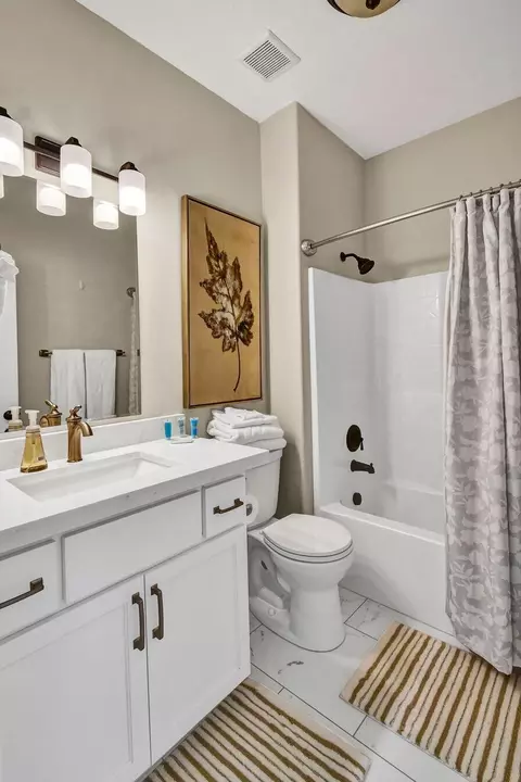 Bath - 407 E 950 N, Richfield, UT 84701 photo 5 of 9
