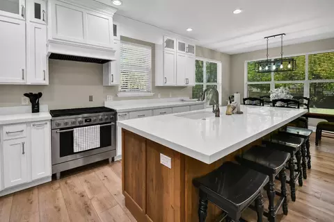 Kitchen - 407 E 950 N, Richfield, UT 84701 photo 1 of 3