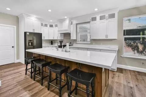 Kitchen - 407 E 950 N, Richfield, UT 84701 photo 2 of 3
