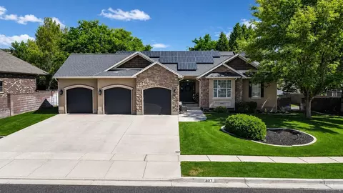 Exterior - 407 E 950 N, Richfield, UT 84701 photo 3 of 11