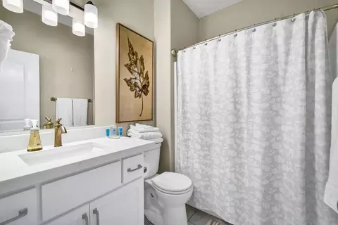 Bath - 407 E 950 N, Richfield, UT 84701 photo 3 of 9