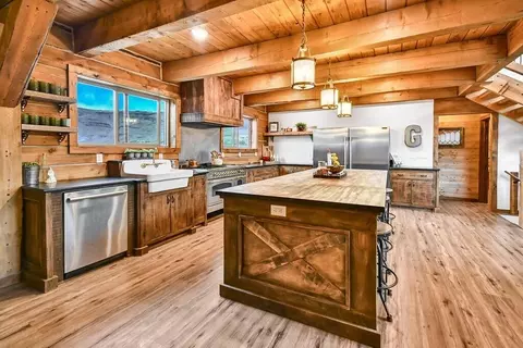 Kitchen - 544 E 600 S, Joseph, UT 84739 photo 5 of 7
