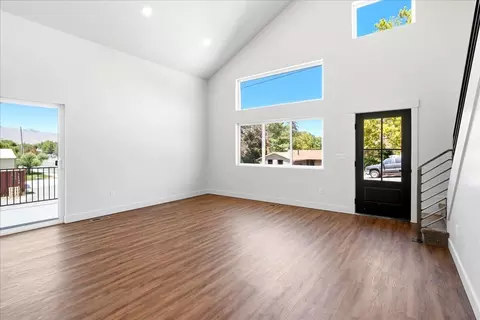 Living - 460 E 400 N, Payson, UT 84651 photo 1 of 4