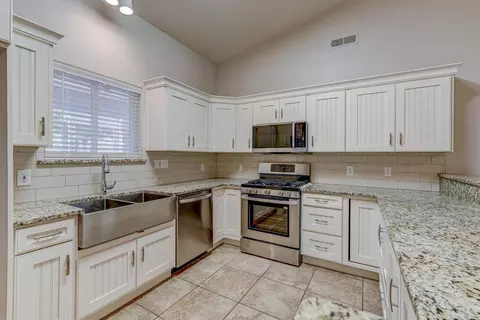 Kitchen - 222 E 650 S, Ivins, UT 84738 photo 1 of 2