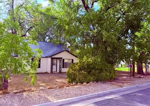 266 S Main St, La Verkin, UT 84745