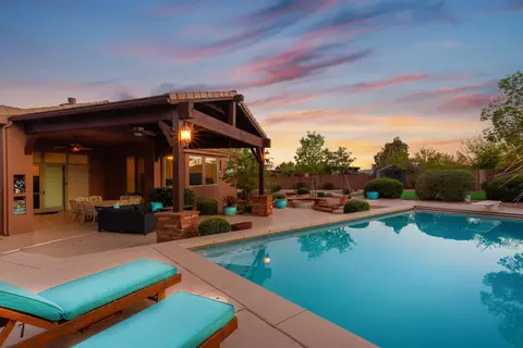 207 N Painted Hills Dr, Ivins, UT 84738