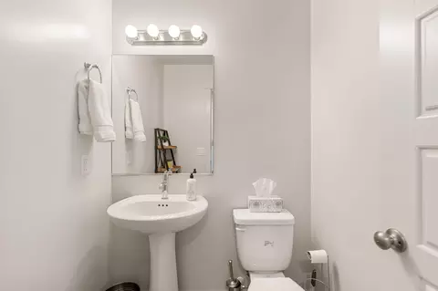 Bath - 4101 E Phobos Ln, Saint George, UT 84790 photo 1 of 4