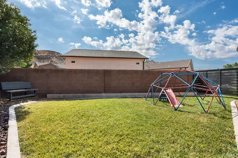 Exterior - 681 N 75 E, La Verkin, UT 84745 photo 5 of 8