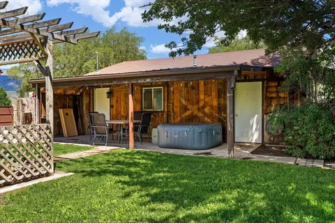 Exterior - 175 S 100 E, Circleville, UT 84723 photo 5 of 8