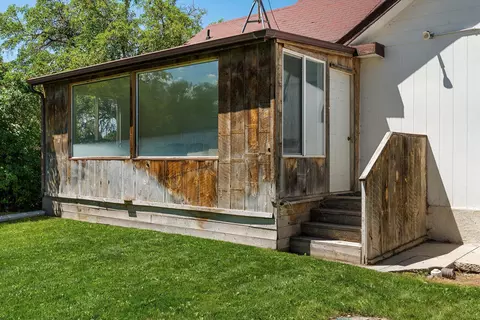 Exterior - 175 S 100 E, Circleville, UT 84723 photo 7 of 8