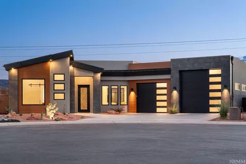 104 E 1060 S, Ivins, UT 84738