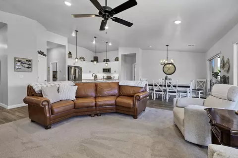 Living - 3471 E 3230 South St, Saint George, UT 84790 photo 3 of 3