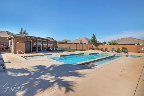 Exterior - 3471 E 3230 South St, Saint George, UT 84790 photo 11 of 17
