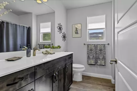 Bath - 3471 E 3230 South St, Saint George, UT 84790 photo 2 of 6