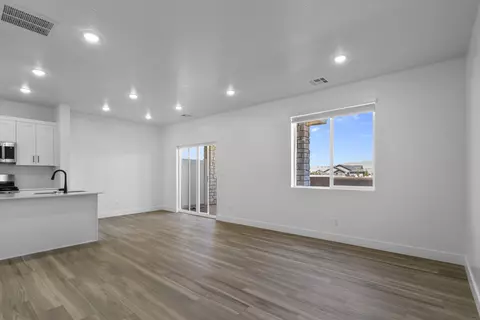 1063 E Malibu Ln #135, Washington, UT 84780