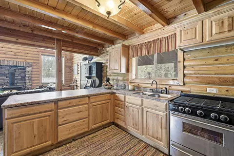 Kitchen - 4642 S 2275 E, Cedar City, UT 84720 photo 2 of 4