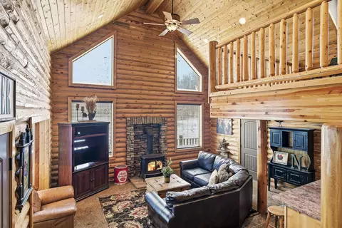 Living - 4642 S 2275 E, Cedar City, UT 84720 photo 1 of 10