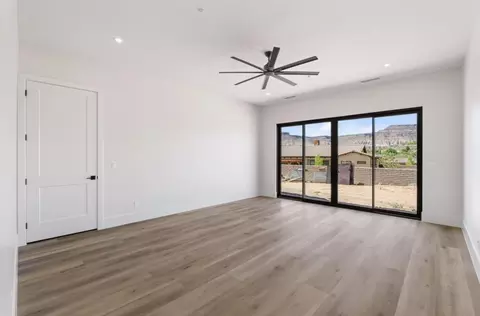 Bedroom - 442 Entrada Dr, Virgin, UT 84779 photo 1 of 4