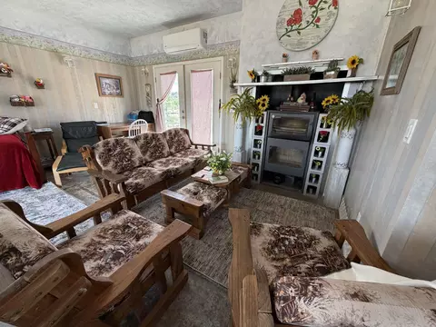 Living - 248 E 50 S, Tropic, UT 84776 photo 1 of 1