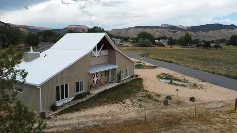 248 E 50 S, Tropic, UT 84776