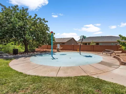 Exterior - 379 N Puerta Dr, Washington, UT 84780 photo 21 of 23
