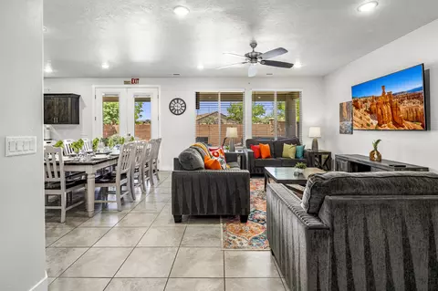 Living - 379 N Puerta Dr, Washington, UT 84780 photo 5 of 5