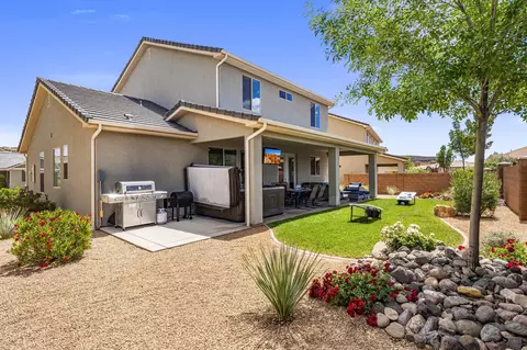 Exterior - 379 N Puerta Dr, Washington, UT 84780 photo 12 of 23