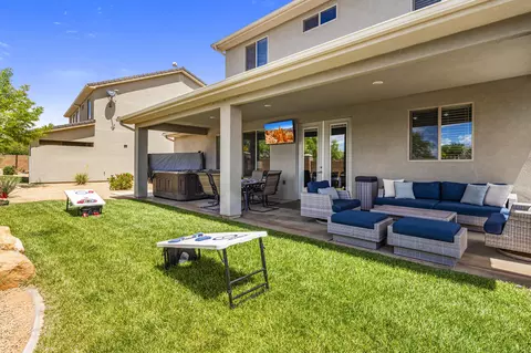 Exterior - 379 N Puerta Dr, Washington, UT 84780 photo 5 of 23