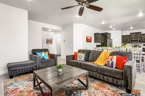 Living - 379 N Puerta Dr, Washington, UT 84780 photo 4 of 5