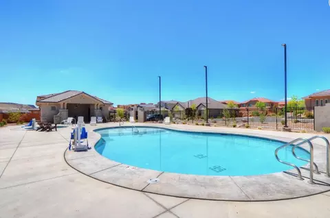 Exterior - 379 N Puerta Dr, Washington, UT 84780 photo 20 of 23