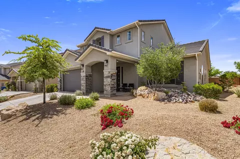 Exterior - 379 N Puerta Dr, Washington, UT 84780 photo 3 of 23