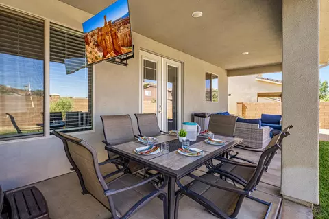 Exterior - 379 N Puerta Dr, Washington, UT 84780 photo 9 of 23
