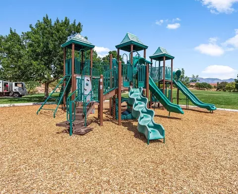 View/Area - 379 N Puerta Dr, Washington, UT 84780 photo 2 of 2