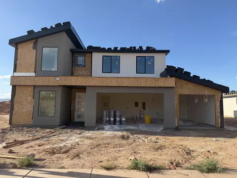 1784 W Monument Valley Rd, Hurricane, UT 84737