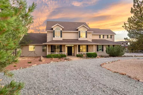 785 N Old Farms Rd, Dammeron Valley, UT 84783