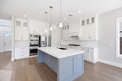 Kitchen - 4079 S 435 E, Washington, UT 84780 photo 2 of 2