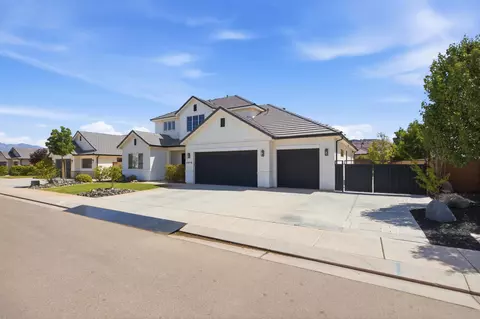 Exterior - 4079 S 435 E, Washington, UT 84780 photo 3 of 6