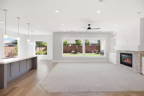 Living - 4079 S 435 E, Washington, UT 84780 photo 1 of 3