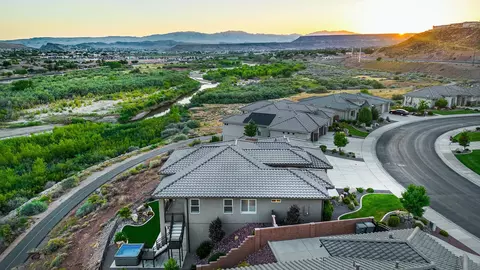 View/Area - 1848 E Riverbend Dr, Saint George, UT 84790 photo 2 of 5