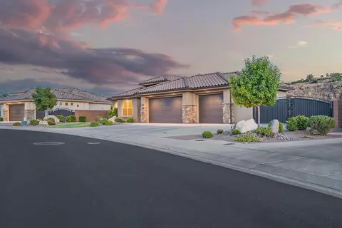 Exterior - 1848 E Riverbend Dr, Saint George, UT 84790 photo 8 of 9