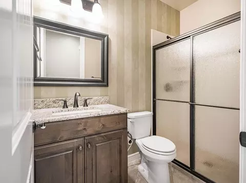 Bath - 1848 E Riverbend Dr, Saint George, UT 84790 photo 2 of 3
